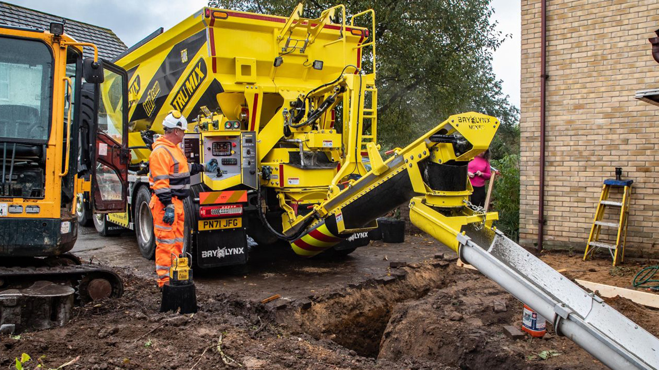 Titan operator, Gary West of TruMix enjoys safe operations, a lighter weight vehicle and long service life with Hardox® and Strenx® aboard.